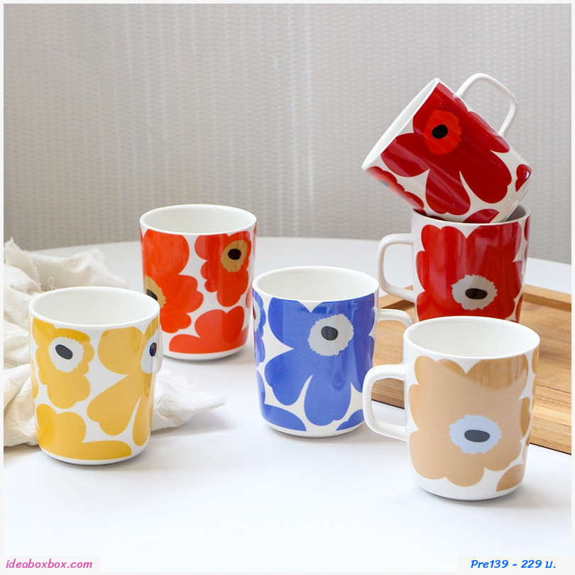 แก้วน้ำเคลือบเซรามิก Poppy Marimekko สีดำ