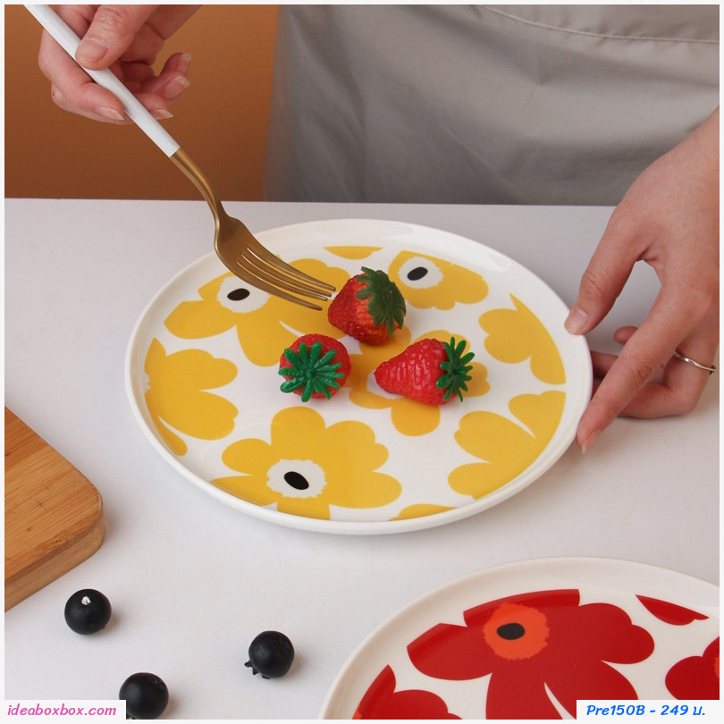 จานเซรามิก Poppy Marimekko สีเหลือง