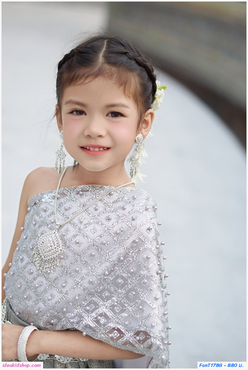 ชุดไทยนางนพมาศ สไบมุก โทนสีเทาเงิน